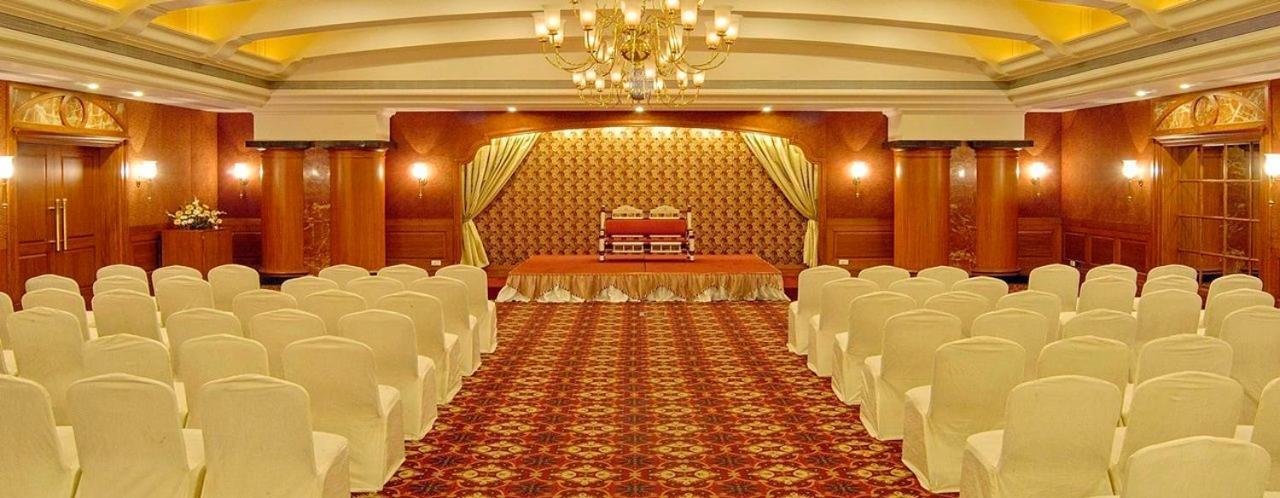 The Imperial Palace Rajkot Eksteriør bilde