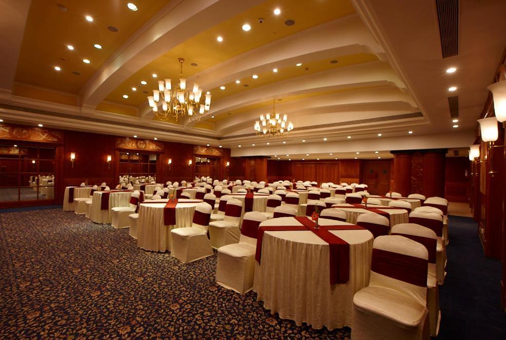 The Imperial Palace Rajkot Eksteriør bilde